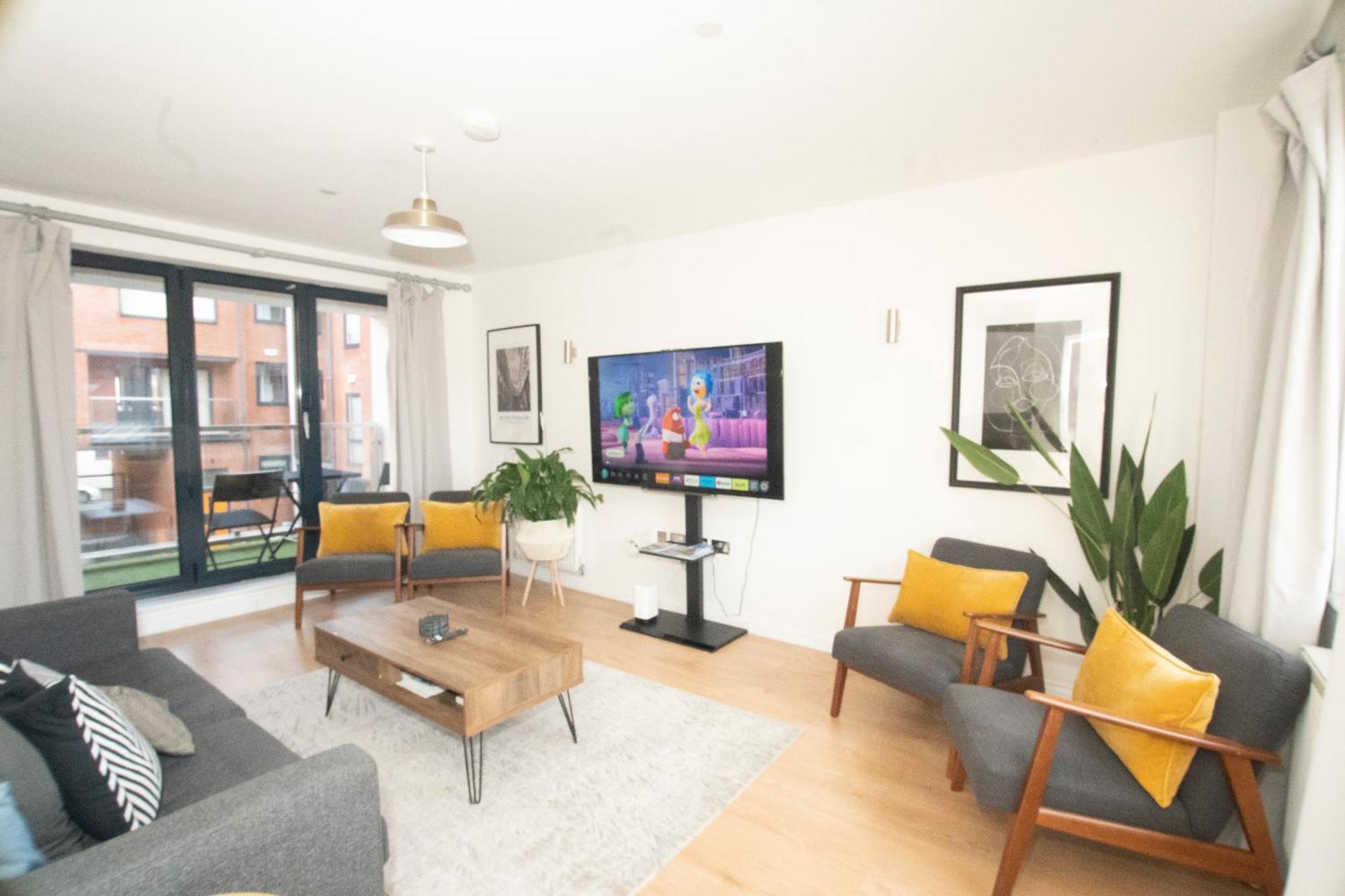 Spacious 4Br 4Ba Gated Townhouse With Balconies, Central Jq Бирмингем Экстерьер фото